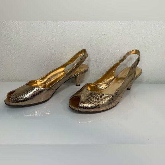 BCBG Paris Gold Textured Snakeskin Slingback Heels 7.5 GUC - Picture 2 of 5